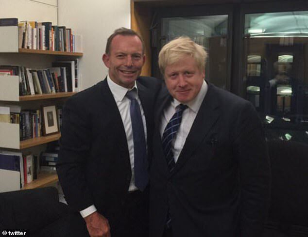 토니 애벗(왼쪽) 전 호주 총리와 보리스 존슨 영국 총리/트위터