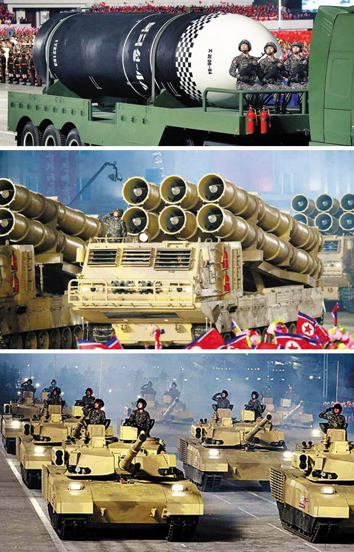 (사진 위부터)납작하게 만든 SLBM, 6연장 방사포도 공개, K1전차와 비슷한 北전차 - 북한은 지난 10일 열린 노동당 창건 75주년 기념 열병식에서 신형 잠수함발사탄도미사일(SLBM) 북극성 4A(위 사진) 등 신형 전략무기뿐 아니라 발사관 6개를 탑재한 ‘초대형 방사포’(가운데 사진), 신형 전차(아래 사진) 등 우리를 겨냥한 다양한 신형 전술무기들을 대거 선보였다. 북한이 앞에서는 비핵화 협상을 벌이면서 막후에선 미국과 한국을 때릴 핵미사일과 신종 무기들을 줄줄이 개발했다는 평가가 나온다. /노동신문 뉴스1