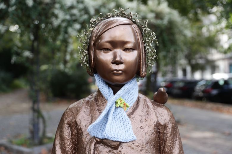 독일 베를린시 미테구에 설치된 평화의 소녀상/EPA 연합뉴스