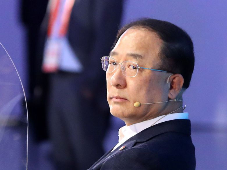 홍남기 경제부총리 겸 기획재정부 장관. /뉴시스