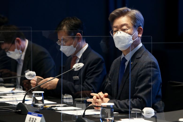 3일 서울 여의도 글래드호텔에서 열린 경기도청 주관 경기도 국회의원 초청 정책협의에서 이재명 경기도지사가 참석해 자리하고 있다.  /국회사진기자단