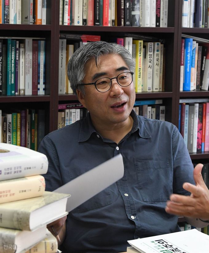 이철우 연세대 법학전문대학원 교수. /한국일보 서재훈 기자