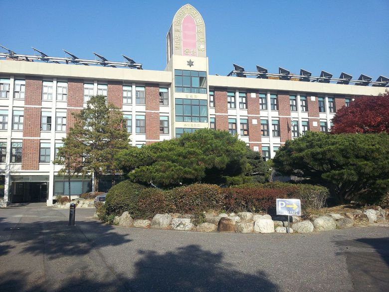 서울 종로구 동성고등학교 전경