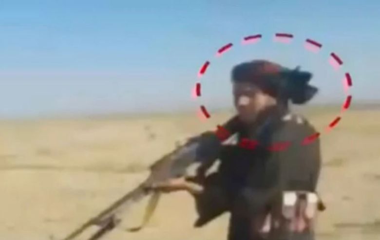 탈레반 조직원이 아프가니스탄 친정부 인사 수십명을 처형하는 모습이 담긴 영상이 공개됐다./더 선