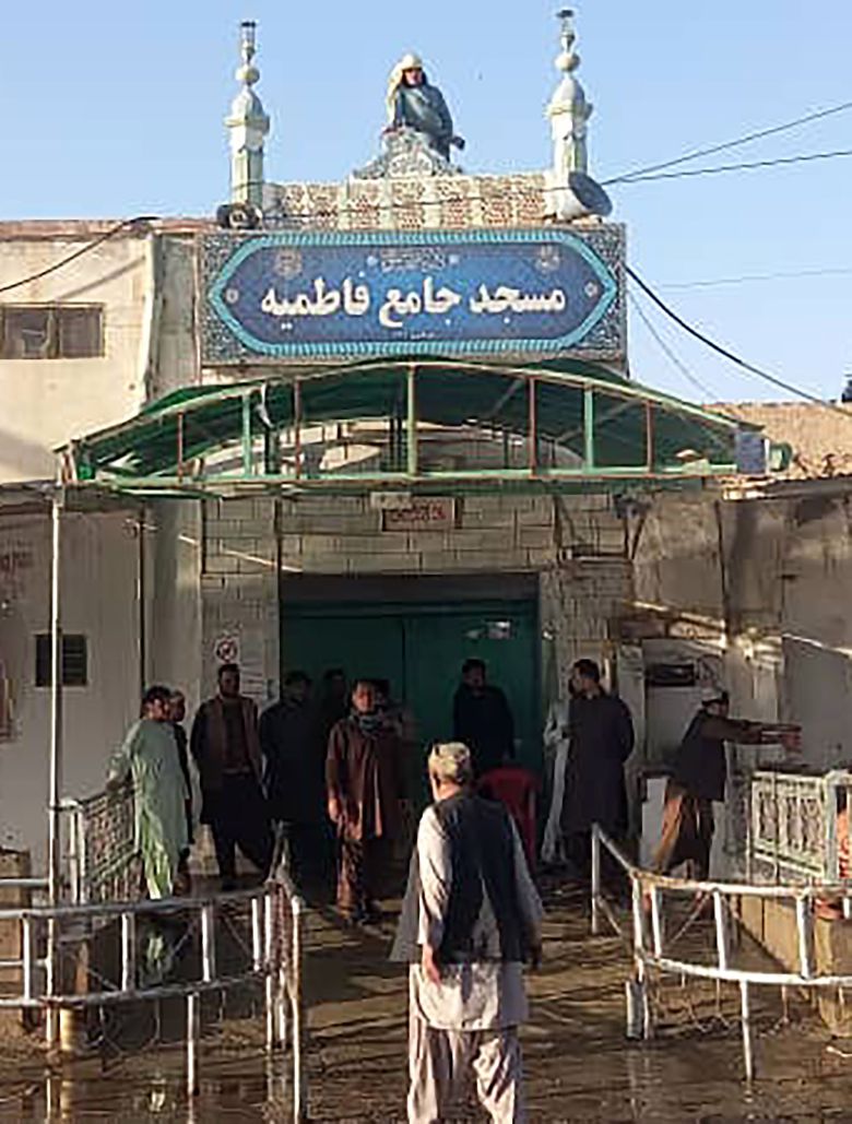 15일 자폭 테러가 발생한 아프간 남부 칸다하르 시아파 모스크,/UPI연합뉴스