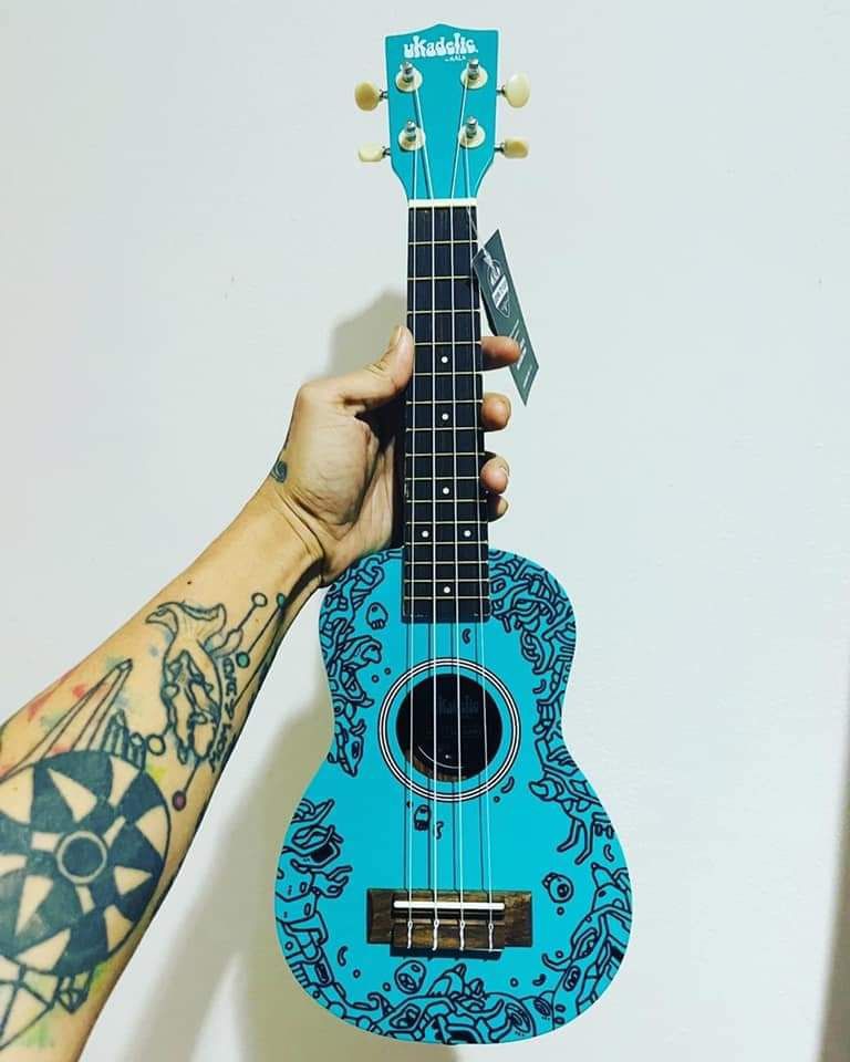 짜 파욱이 디자인한 우쿨렐레/SNS 캡처