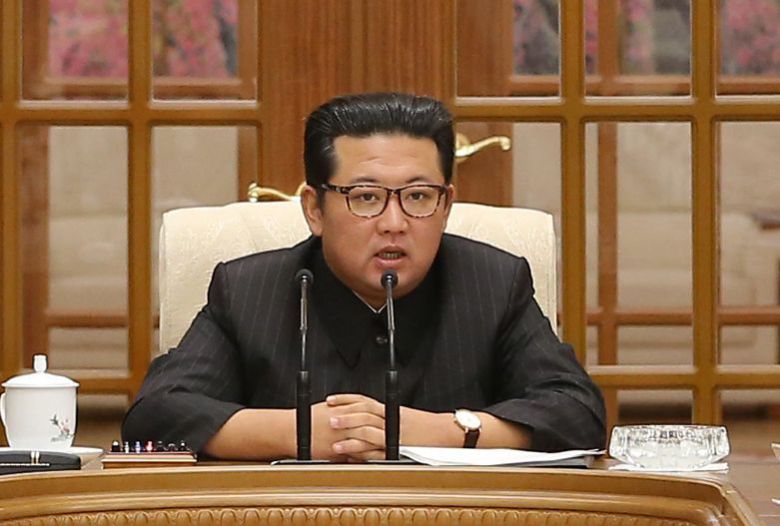 조선중앙통신은 당 중앙위원회 제8기 제5차 정치국회의가 지난 1일 김정은 국무위원장 사회로 열렸다고 2일 보도했다. /조선중앙통신