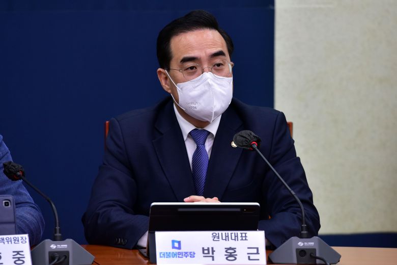 더불어민주당 박홍근 원내대표가 9일 서울 여의도 국회에서 열린 비상대책위원회의에서 발언하고 있다./연합뉴스