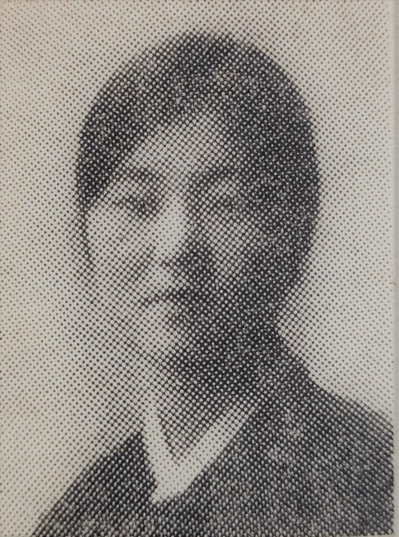 1928년 조선일보 기자로 입사한 윤성상.스물한살때였다. 가정면을 전담한 윤성상은 성 차별에 반대하고 여성 계몽을 위해 노력한 선구자였다.