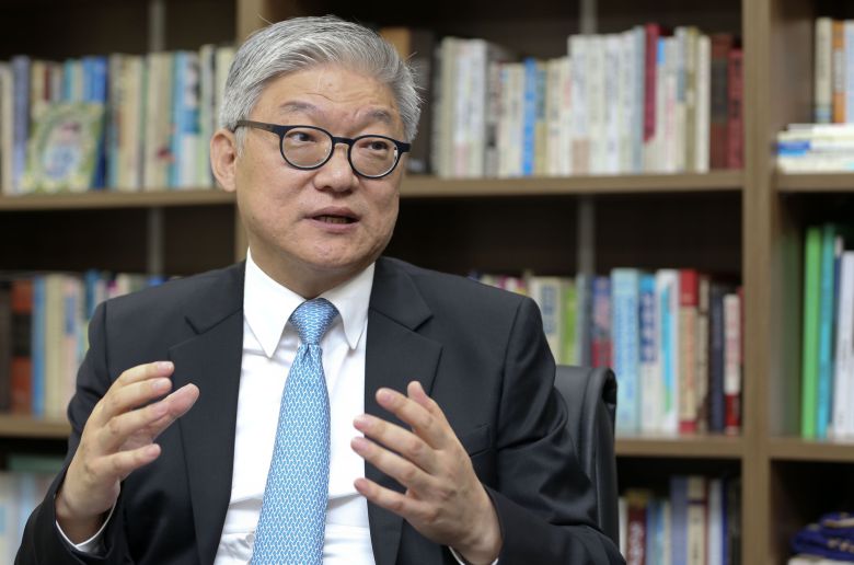 윤덕민 주일 한국대사. /조선일보DB