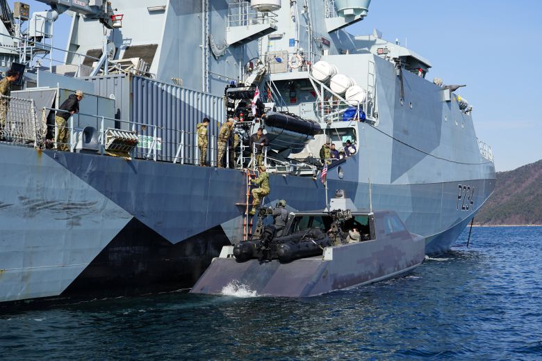 미 특수작전사령부가 공개한 한·미·영 해군 합동 훈련 사진. /USSOCOM