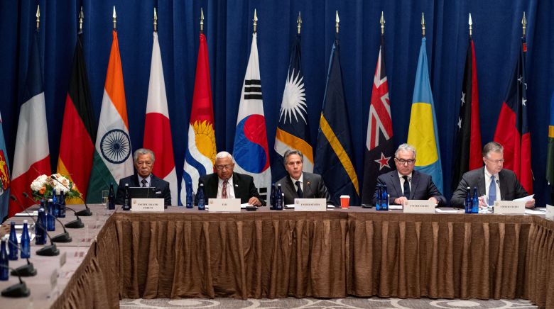 지난해 9월 미국 뉴욕에서 열린 '푸른 태평양 동반자(PBP)' 외교 장관 회의에서 토니 블링컨 미 국무장관이 모두 발언을 하고 있다. 박진 외교부 장관은 이날 '옵서버' 자격으로 회의에 참석했다. /로이터 연합뉴스