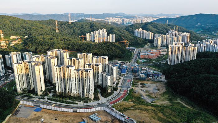 경기 성남시 대장동 일대에 신축 아파트가 들어선 모습/장련성 기자