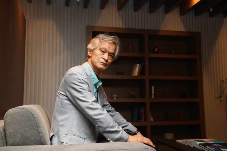 서울 덕수궁디펠리스 회의실에서 송호근 서울대학교 사회학과 교수가 본지와의 인터뷰를 갖고 있다. / 장련성 기자