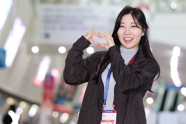 동수항 아나운서. /부산세계탁구선수권 조직위