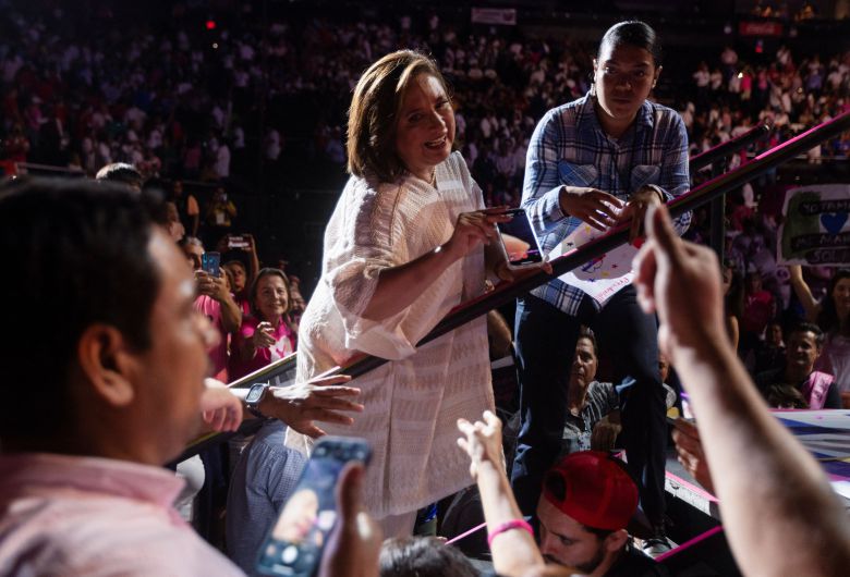 29일 멕시코 몬터레이에서 소치틀 갈베스 야권 연합 후보가 선거 유세를 펼치고 있다./로이터 연합뉴스