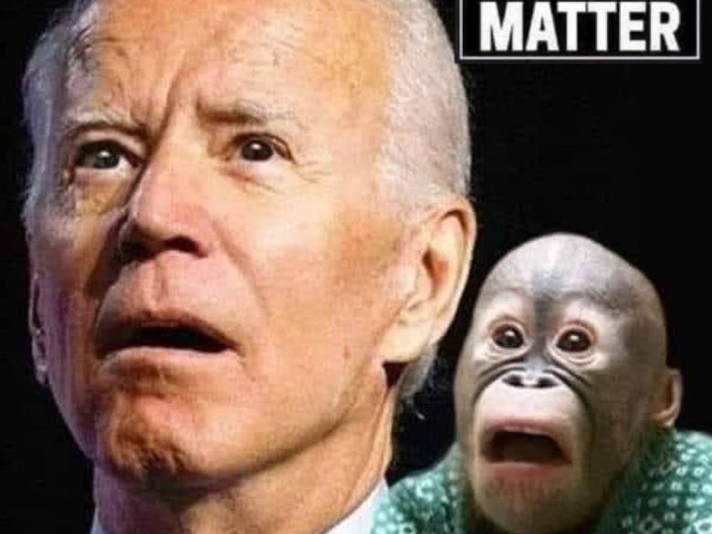 인터넷에 바이든 대통령의 토론 참패를 두고 비꼬는 사진들이 소셜미디어에 돌고 있다. 이 사진에 적힌 문구는 “멍한 표정은 문제가 된다”는 뜻이다. ‘흑인의 삶도 소중하다(Black Lives Matter)’라는 흑인 민권 운동의 대표적인 구호의 앞글자 BLM을 따 와서 패러디를 한 것이다. /엑스