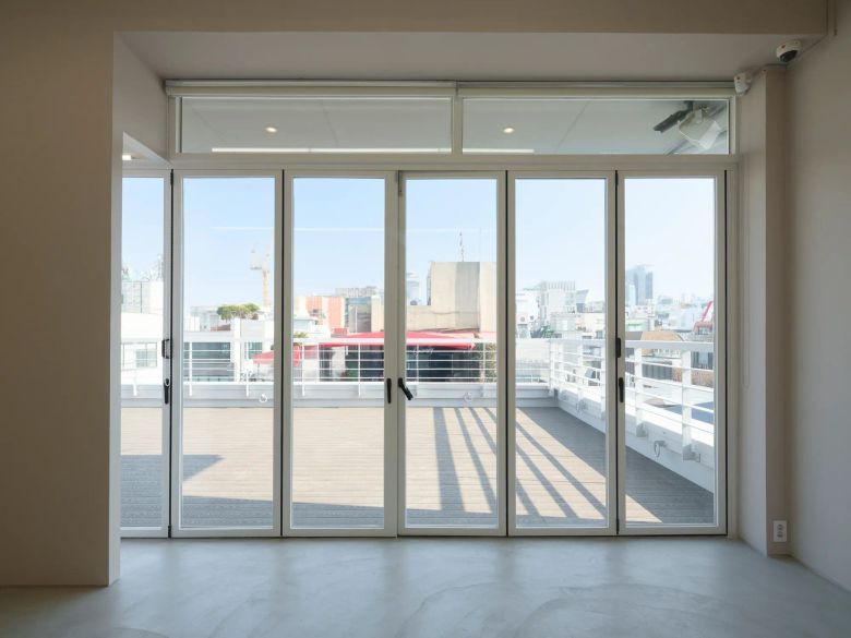 지난 3월 문을 연 이탈리아 갤러리 마시모데카를로 서울 스튜디오 내부. 서울 압구정 로데오역 인근에 자리잡았다. /마시모데카를로