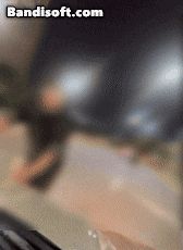 음주운전이 의심된다며 무고한 시민의 차량의 보닛 위에 올라탄 청년./유튜브