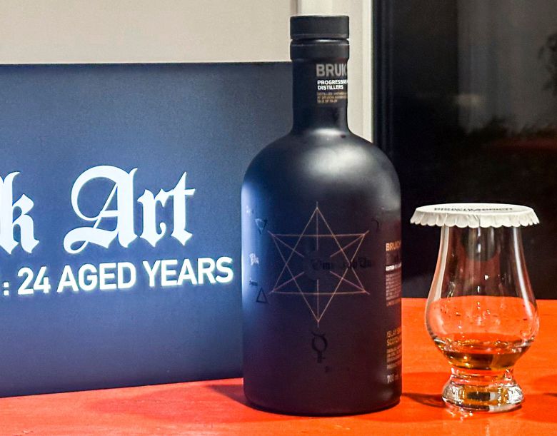 블랙아트 11.1 24년 숙성 제품 모습. /김지호 기자