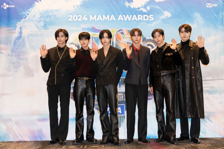 K팝 그룹 '라이즈'가 21일 미국 LA에서 열리는 CJ ENM 마마 어워즈에 앞서 기자들과 사전 간담회를 갖고 있다./CJ ENM