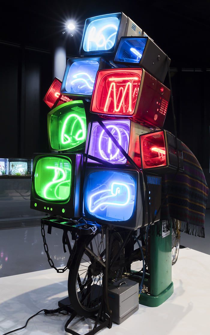 1993년 베네치아 비엔날레 독일관에 전시됐던 '칭기즈칸의 복권' 뒷모습. /부산현대미술관