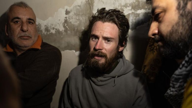 시리아 수도 다마스쿠스 교외 지역에서 발견된 미국인 트래비스 티머먼. /X(옛 트위터)