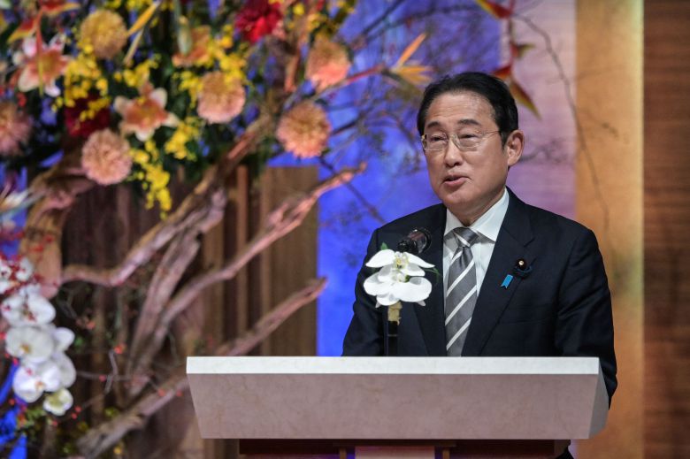 지난해 11월 도쿄의 한 예술 시상식을 방문한 기시다 후미오 전 총리/AFP 연합뉴스