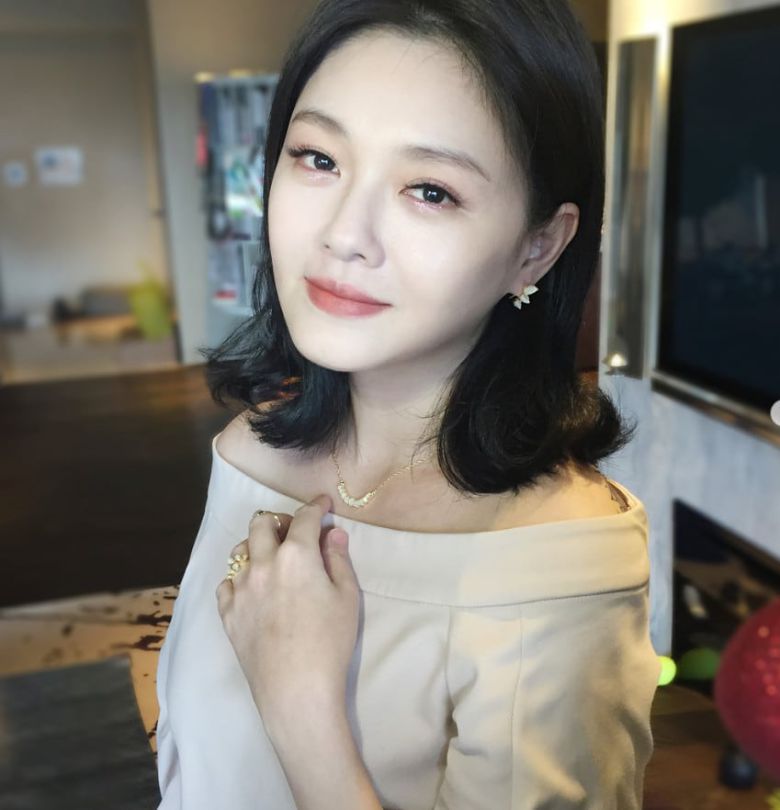 지난 2일 폐렴으로 사망한 대만 연예인 서희원(쉬시위안‧48). /서희원 인스타그램