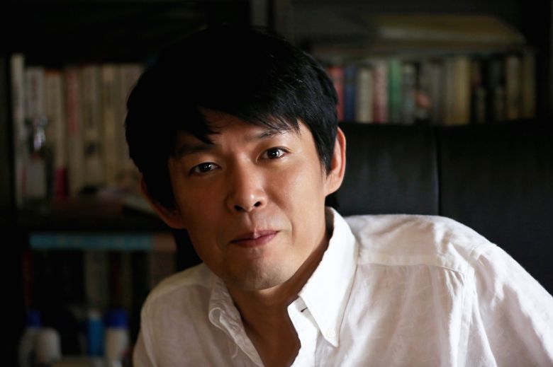 과거로 돌아간다면 무엇을 바꾸고 싶으냐는 질문에 사카모토 유지는 “무엇을 바꾸기보다는 세상을 떠난 사람이나 반려동물을 다시 한번 만나고 오고 싶다”고 했다. /미디어캐슬