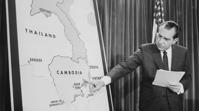 리처드 닉슨 제37대 미국 대통령은 1969년 7월 25일 미국령 괌(Guam)에서 백악관 기자들에게 "아시아의 안보는 아시아 국가들이 책임져야 한다. 아시아에 대한 군사적 개입을 반복하지 않겠다"는 이른바 '닉슨 독트린'을 발표했다./SNS