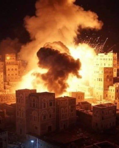 28일 새벽 미국의 공습으로 불타는 예멘 사나의 후티 군 관련 건물들/X
