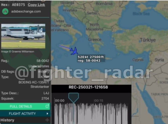 지난 22일 미 본토를 떠난 F-35 전투기 4대와 함께 이탈리아 시칠리아 상공을 지나는 미 공중급유기. 이후 F-35는 레이더에서 사라졌다. /X 스크린샷