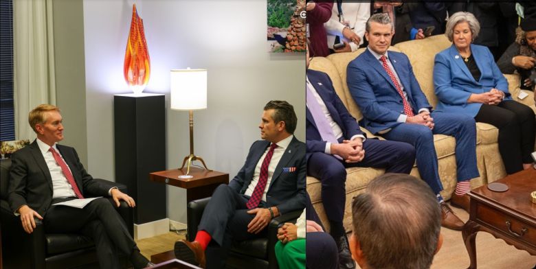 작년 말 미 공화당 제임스 랭크퍼드 상원의원과 면담하고 있는 헤그세스(왼쪽). 오른쪽 사진은 백악관 대통령 집무실에서 양쪽이 각각 다른 화려한 양말을 신고 있는 헤그세스. /X