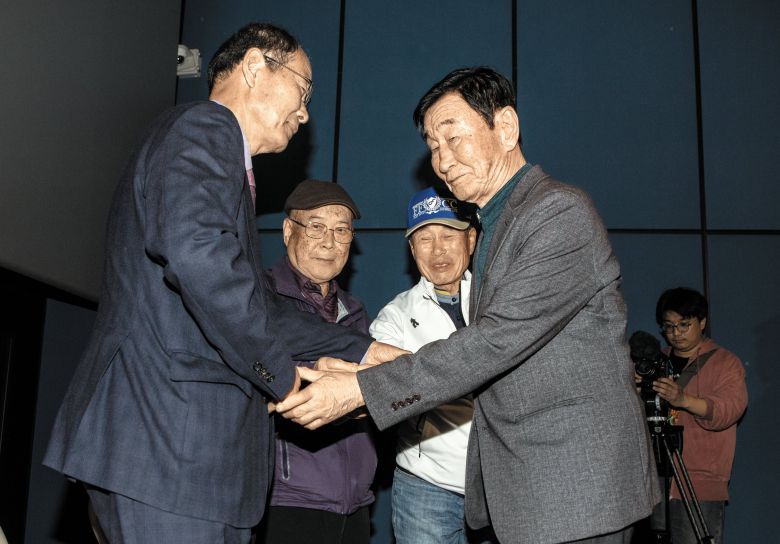 조선일보