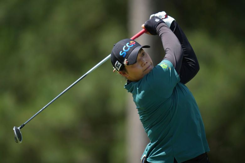 에리야 쭈타누깐이 28일 미국 텍사스주 더 클럽 앳 칼턴 우즈에서 열린 LPGA 투어 셰브론 챔피언십 4라운드 2번홀에서 티샷을 하고 있다./AP 연합뉴스