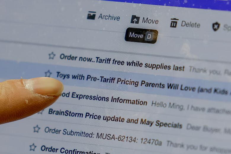 지난달 2일 미국발 글로벌 관세 전쟁이 시작되며 경제 불확실성이 커지고 있다./EPA 연합뉴스