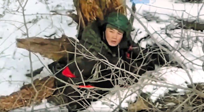 젤렌스키 우크라이나 대통령이 러시아에 파병된 북한군의 모습이라며 공개한 영상의 한 장면. /텔레그램