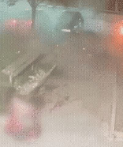 우크라이나 전쟁 초기 도네츠크 지역 마리우폴 공습 작전에 참여한 러시아군 지휘관 자우르 알렉산드로비치 구르치예프가 자살폭탄 테러로 추정되는 폭발 사고로 사망했다. /텔레그램