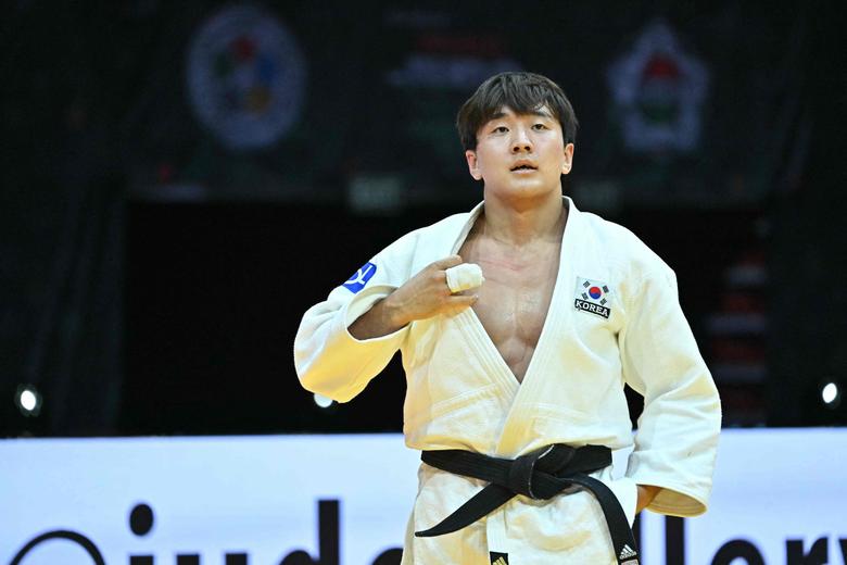 이준환은 2025 세계선수권을 앞두고 왼쪽 새끼발가락 탈구라는 악재를 만났으나 동메달이라는 성과를 거뒀다. /AFP 연합뉴스