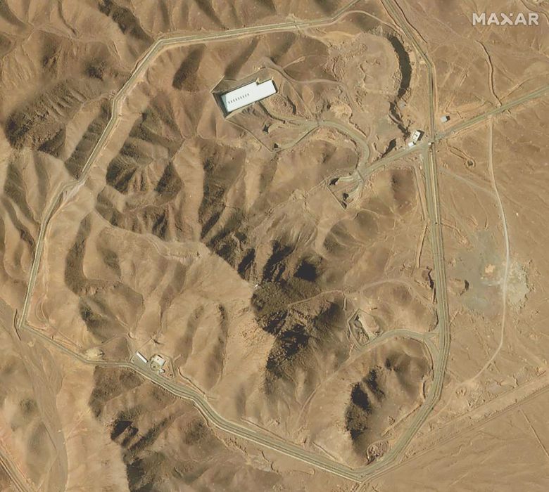 지난 2월 12일 촬영한  테헤란 남쪽의 포르도 우라늄 농축 시설 위성 사진./Maxar Technologies /AFP 연합뉴스
