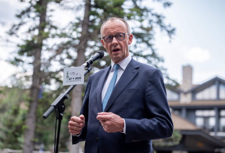 프리드리히 메르츠 독일 총리가 17일 캐나다 앨버타주에서 열린 G7(7국) 정상회의에서 연설하고 있다./AFP 연합뉴스