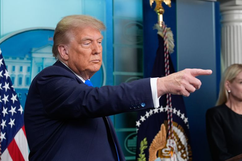 27일 미국 워싱턴 DC 백악관에서 열린 기자회견에서 도널드 트럼프 미국 대통령이 참석하고 있다. /EPA 연합뉴스