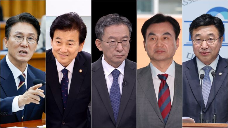 국무총리 김민석, 통일부장관 정동영, 법무부장관 정성호, 국방부장관 안규백, 행안부장관 윤호중 민주당 의원(왼쪽부터)