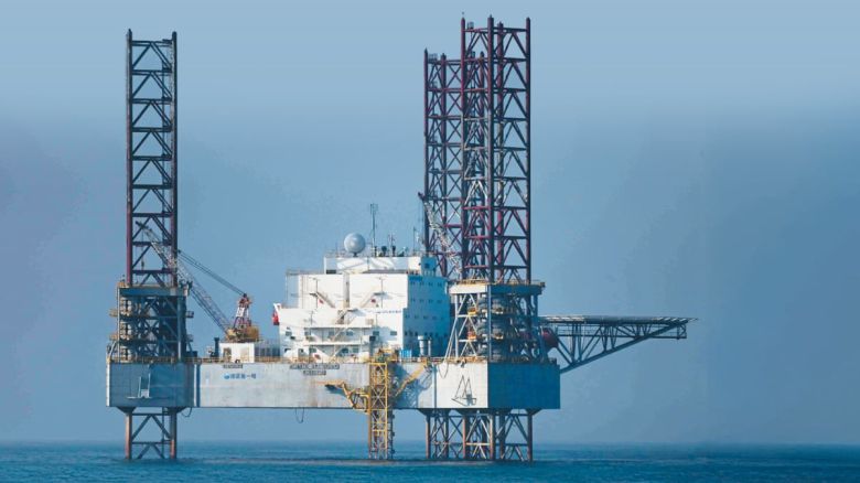 중국이 ‘양어장 관리 지원 시설’이라고 주장하며 서해 잠정 조치 수역(PMZ)에 설치한 해저 고정 구조물을 지난 2월 26일 온누리호가 현장 조사 중 촬영한 사진/한국해양과학기술원·엄태영 국민의힘 의원