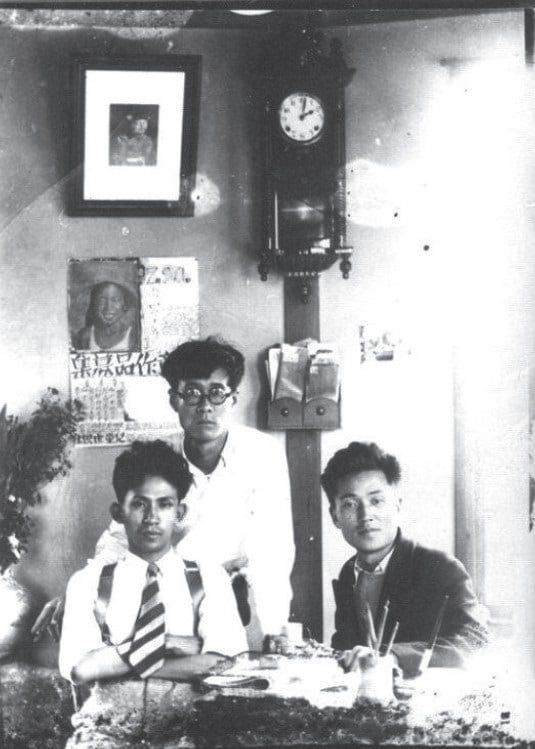 '소설가 구보씨의 일일'에서 백화점 식당을 묘사한 박태원(가운데)과 친구 이상(왼쪽), 김소운./국립현대미술관