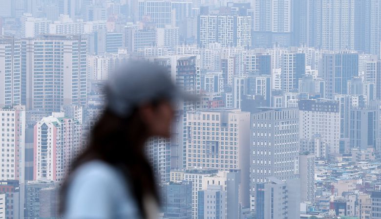 Multiple apartment complexes seen from Namsan in Seoul on July 6, 2025./News1