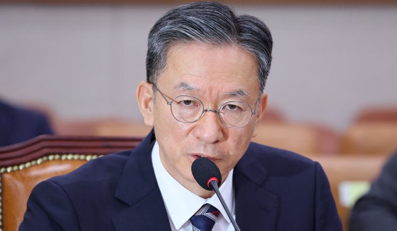 정성호 법무부 장관 후보자가 지난 16일 서울 여의도 국회 법제사법위원회에서 열린 인사청문회에서 의원 질의에 답하고 있다. /남강호 기자