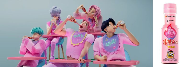 보이 그룹 ‘사자보이즈’의 ‘매운맛 챌린지(Spicy Challenge)’ 장면. 삼양 까르보 불닭소스 병을 연상시키는 핑크빛 의상을 입고, 각자의 캐릭터 개성대로 '매운맛 챌린지'에 참여하는 연출로 더 인기를 끌었다. @netflix