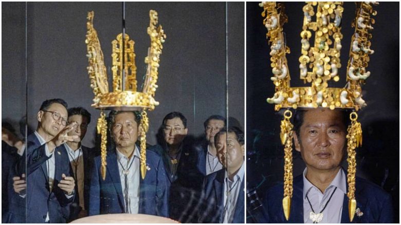 더불어민주당 정청래 대표가 지난 19일 아시아태평양경제협력체(APEC) 정상회의 개최지인 경북 경주 국립경주박물관을 방문해 신라시대 금관을 관람하고 있다. 정청래 민주당 대표는  SNS 착시기법으로 마치 천마총 금관을 쓴 듯한 사진을 찍어 자신의 소셜미디어에 올렸다 논란이 되자 삭제했다. /정청래 대표 페이스북